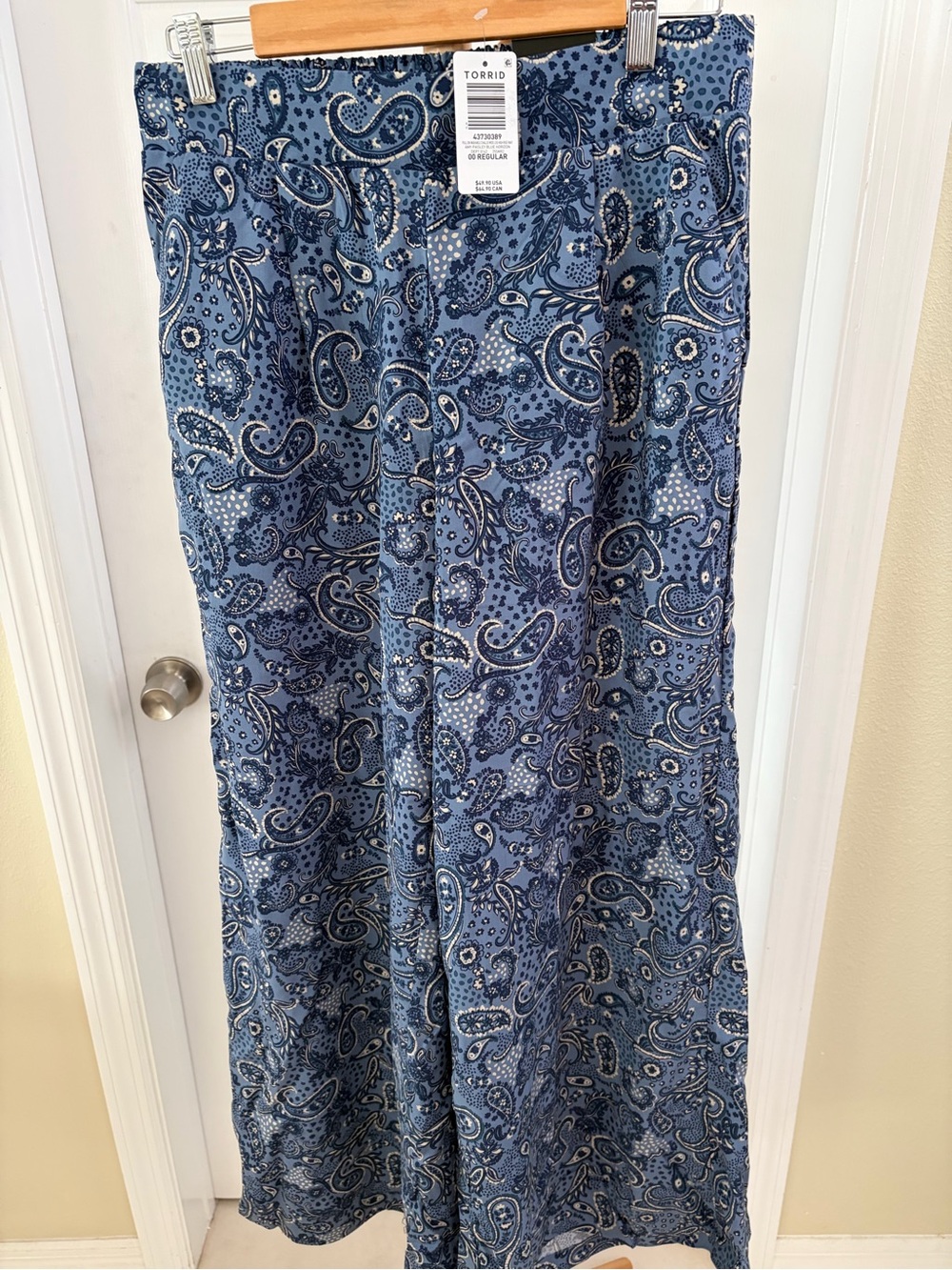 Torrid wide leg pants